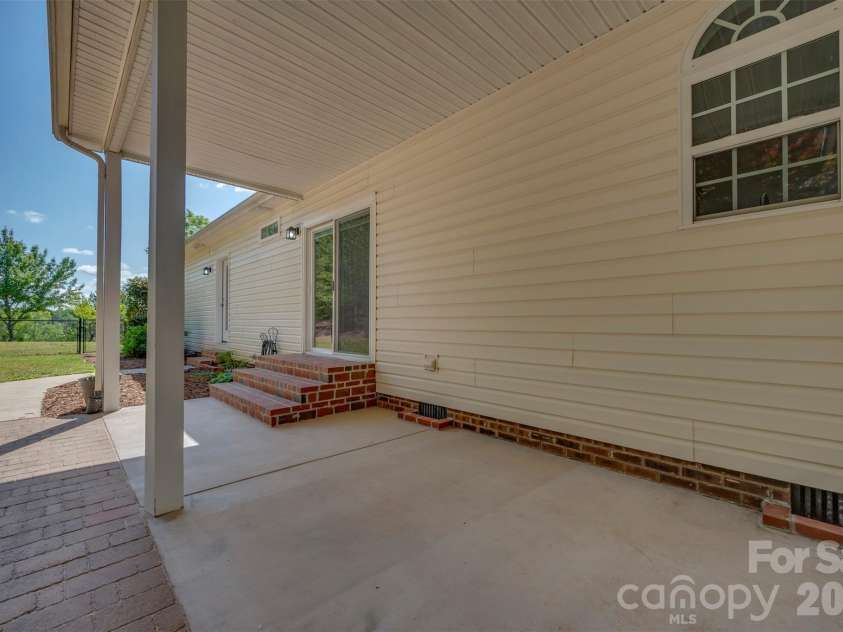 456 River Road, Rutherfordton, NC 28139.  MLS# CAR4368109, YatesRealty ID 20547. 