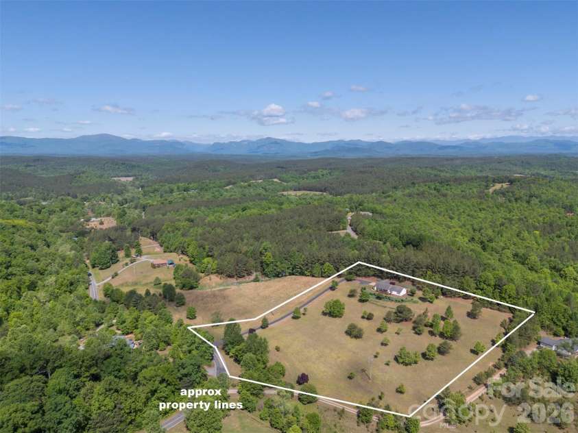 456 River Road, Rutherfordton, NC 28139.  MLS# CAR4368109, YatesRealty ID 20547. 