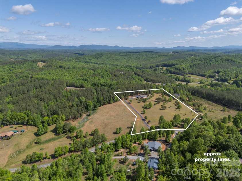 456 River Road, Rutherfordton, NC 28139.  MLS# CAR4368109, YatesRealty ID 20547. 