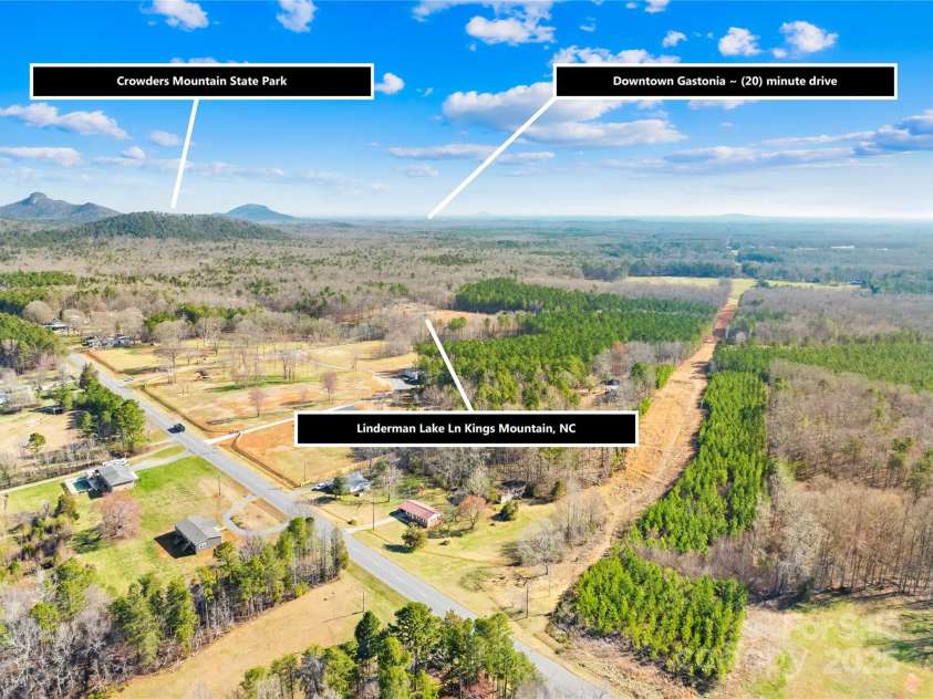 164 Linderman Lake Lane, Kings Mountain, NC 28086.  MLS# CAR4232235, YatesRealty ID 20548. 