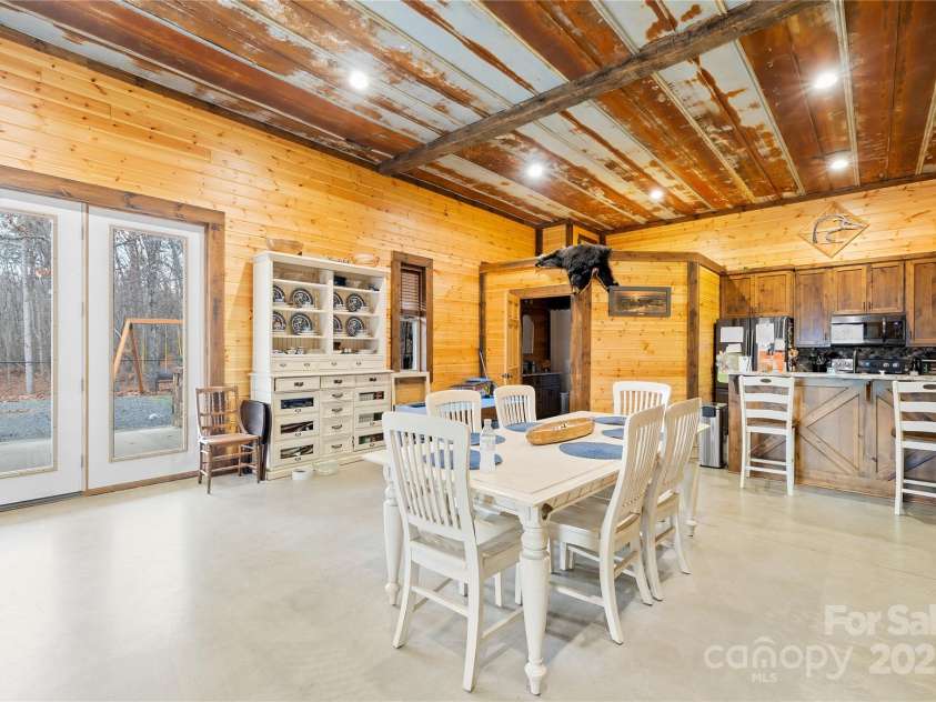 164 Linderman Lake Lane, Kings Mountain, NC 28086.  MLS# CAR4232235, YatesRealty ID 20548. 