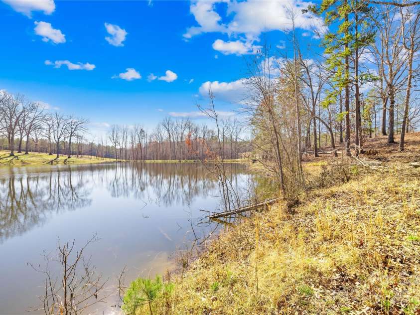 164 Linderman Lake Lane, Kings Mountain, NC 28086.  MLS# CAR4232235, YatesRealty ID 20548. 