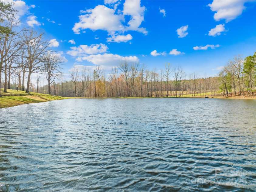 164 Linderman Lake Lane, Kings Mountain, NC 28086.  MLS# CAR4232235, YatesRealty ID 20548. 