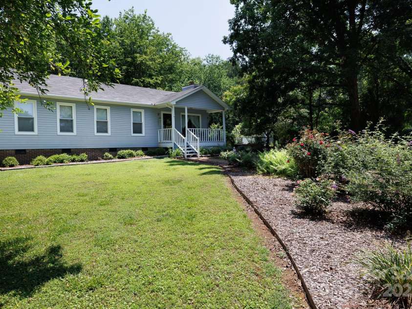517 Powell Street, Rock Hill, SC 29732.  MLS# CAR4263004, YatesRealty ID 20549. 
