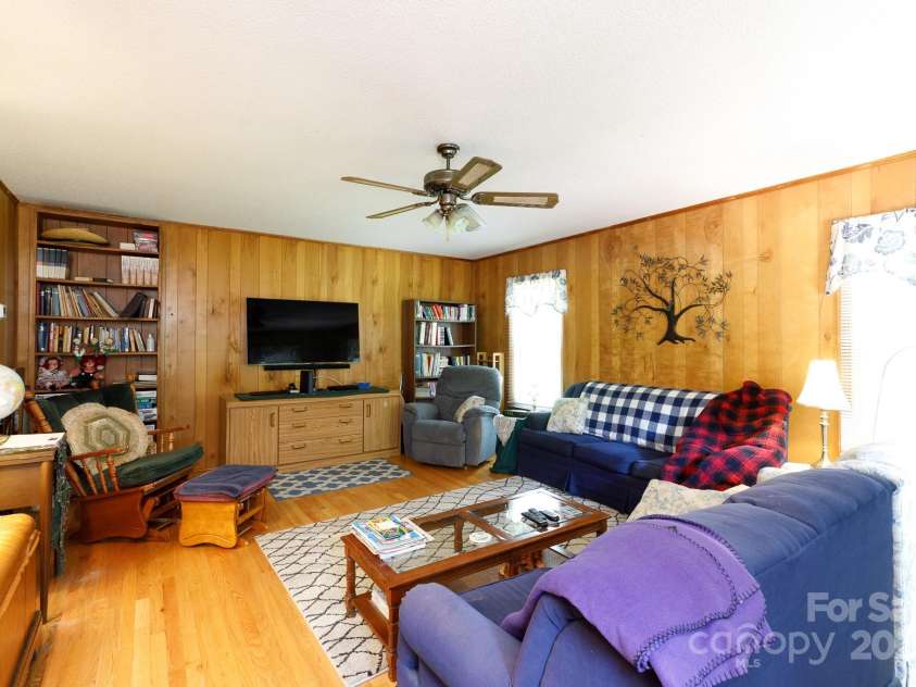 517 Powell Street, Rock Hill, SC 29732.  MLS# CAR4263004, YatesRealty ID 20549. 