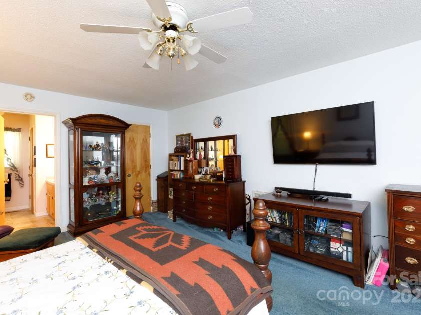 517 Powell Street, Rock Hill, SC 29732.  MLS# CAR4263004, YatesRealty ID 20549. 