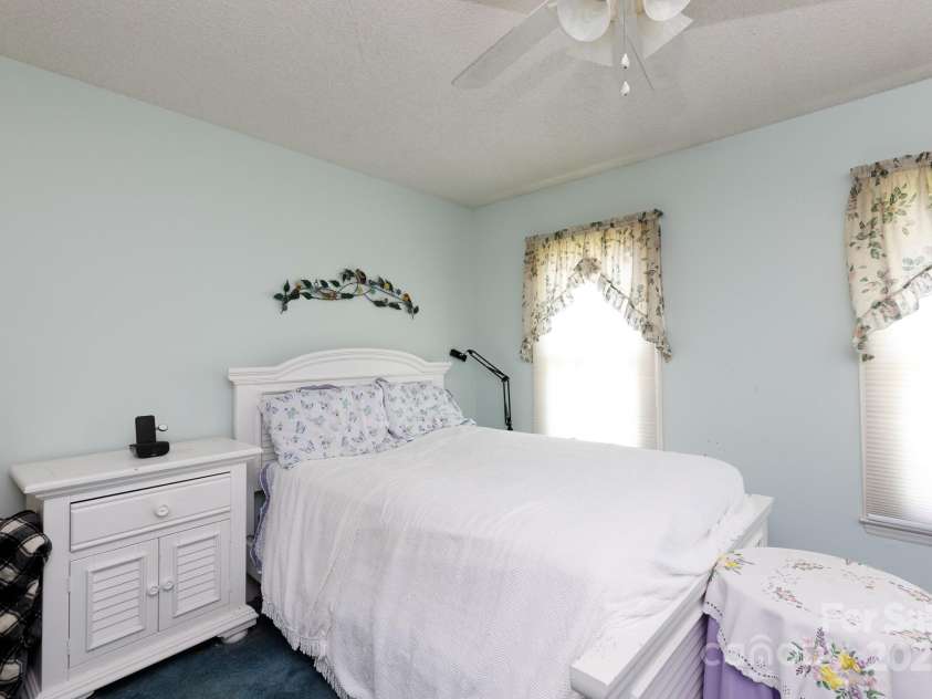 517 Powell Street, Rock Hill, SC 29732.  MLS# CAR4263004, YatesRealty ID 20549. 