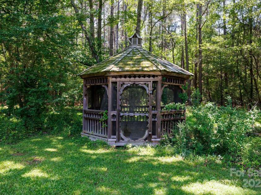 517 Powell Street, Rock Hill, SC 29732.  MLS# CAR4263004, YatesRealty ID 20549. 