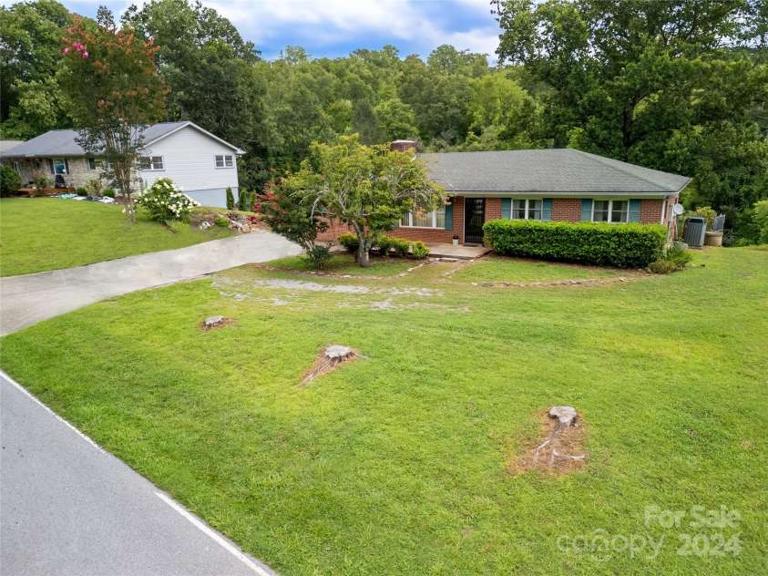 1455 Island Ford Road, Brevard, NC 28712.  MLS# CAR4162965, YatesRealty ID 2055. 
