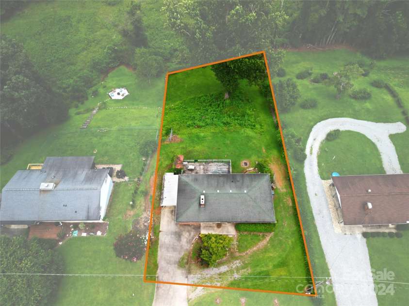 1455 Island Ford Road, Brevard, NC 28712.  MLS# CAR4162965, YatesRealty ID 2055. 