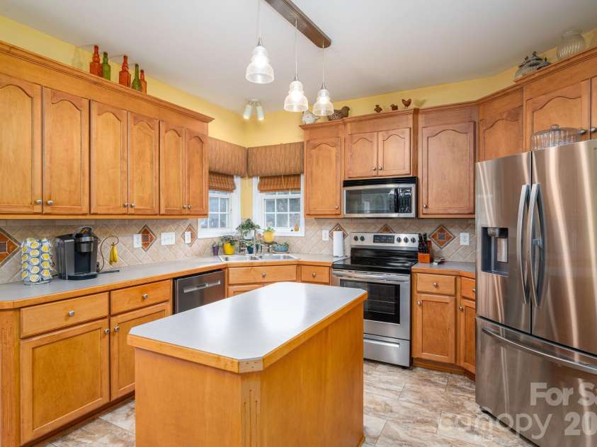 1605 Stone Pine Drive, Gastonia, NC 28056.  MLS# CAR4349618, YatesRealty ID 2055. 