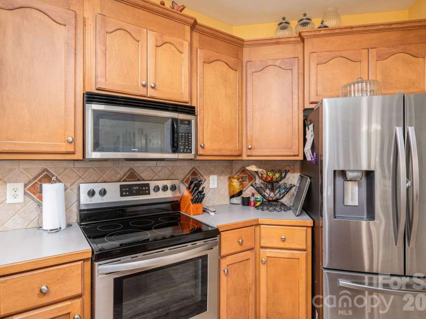 1605 Stone Pine Drive, Gastonia, NC 28056.  MLS# CAR4349618, YatesRealty ID 2055. 