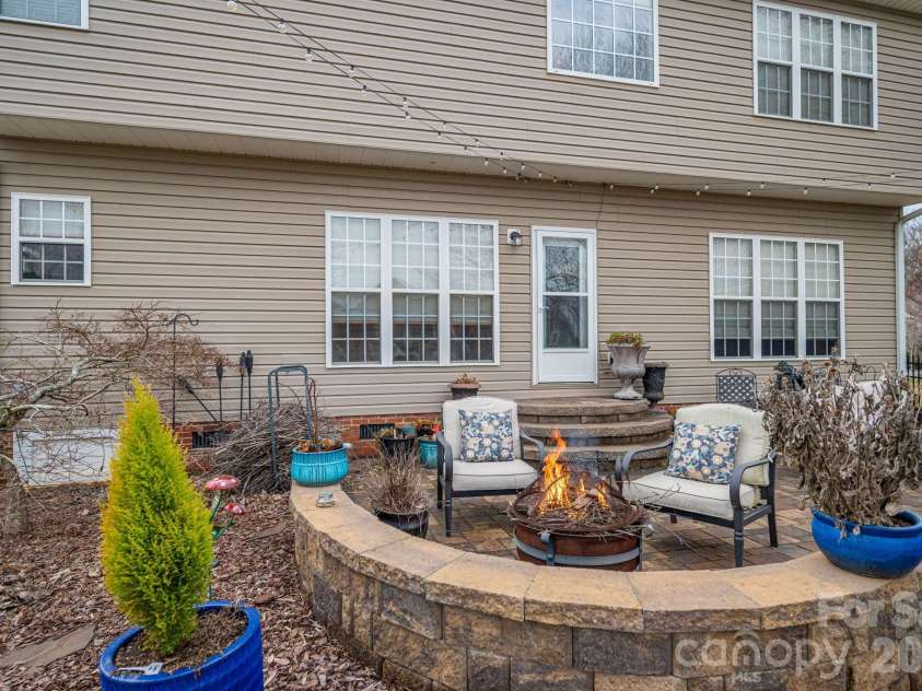 1605 Stone Pine Drive, Gastonia, NC 28056.  MLS# CAR4349618, YatesRealty ID 2055. 