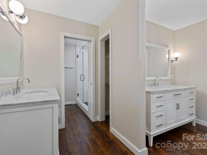 100 Ashton Lane, Brevard, NC 28712.  MLS# CAR4291817, YatesRealty ID 20550. 