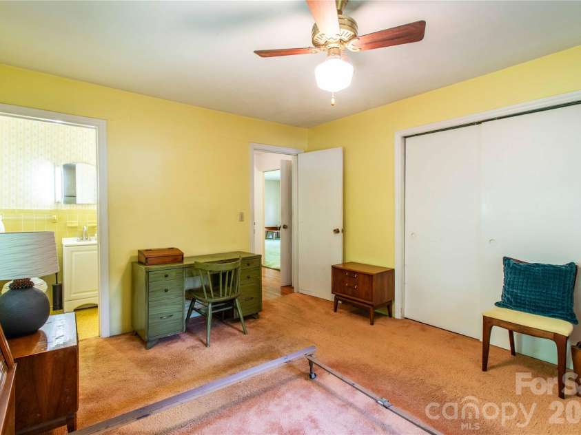 3004 Kanuga Road, Hendersonville, NC 28739.  MLS# CAR4380195, YatesRealty ID 20550. 