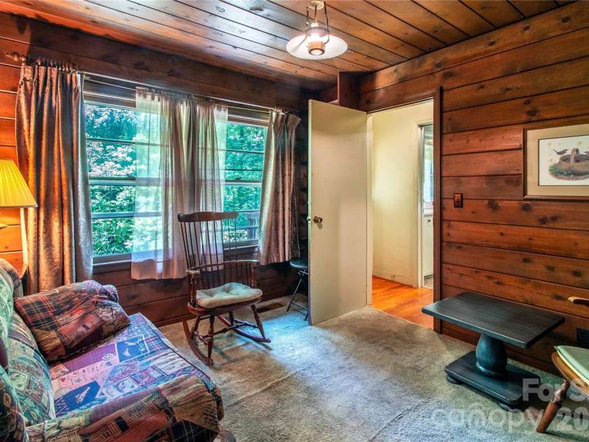 3004 Kanuga Road, Hendersonville, NC 28739.  MLS# CAR4380195, YatesRealty ID 20550. 