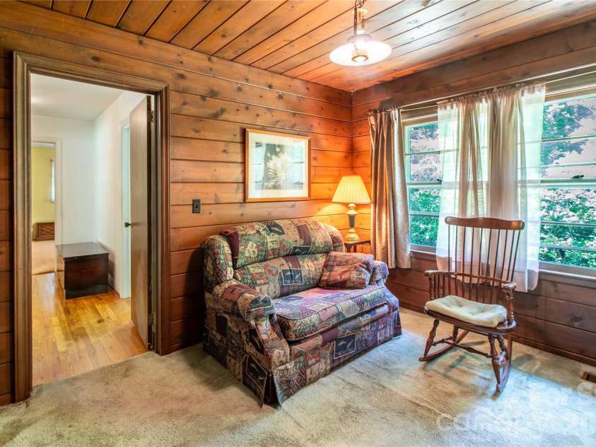 3004 Kanuga Road, Hendersonville, NC 28739.  MLS# CAR4380195, YatesRealty ID 20550. 