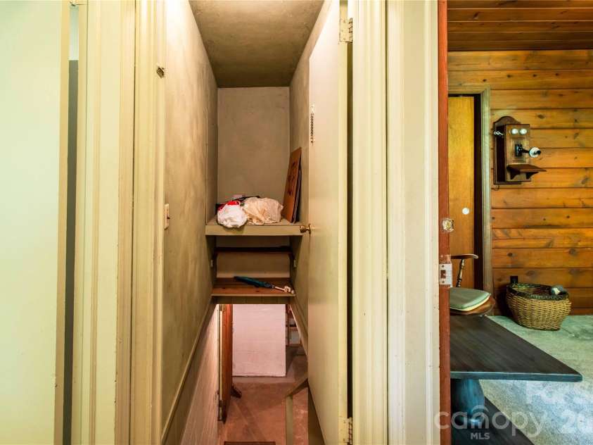 3004 Kanuga Road, Hendersonville, NC 28739.  MLS# CAR4380195, YatesRealty ID 20550. 