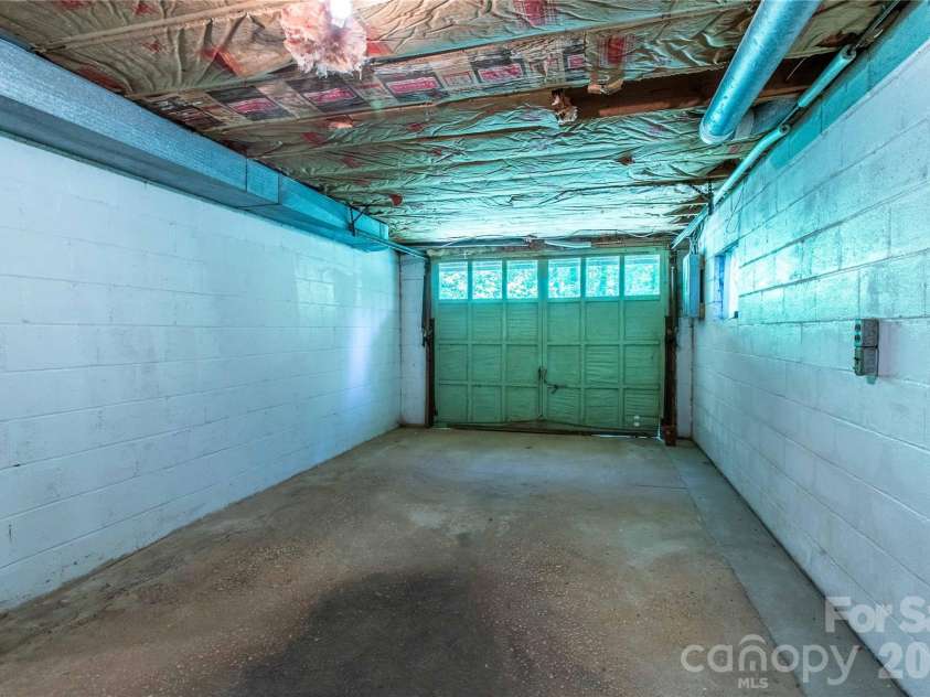 3004 Kanuga Road, Hendersonville, NC 28739.  MLS# CAR4380195, YatesRealty ID 20550. 