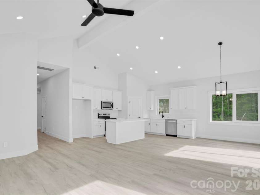 2426 Puetts Chapel Road, Bessemer City, NC 28016.  MLS# CAR4377326, YatesRealty ID 20552. 