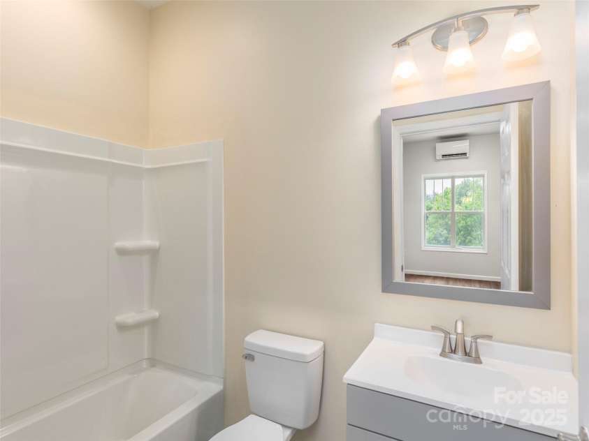 558 Liner Cove Road, Waynesville, NC 28786.  MLS# CAR4268336, YatesRealty ID 20552. 