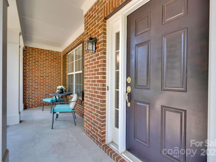 105 Runningdeer Drive, Mooresville, NC 28117.  MLS# CAR4248689, YatesRealty ID 20553. 