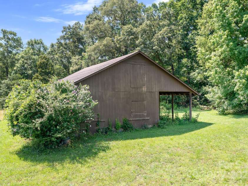 24008 Carriker Road, Albemarle, NC 28001.  MLS# CAR4265572, YatesRealty ID 20554. 