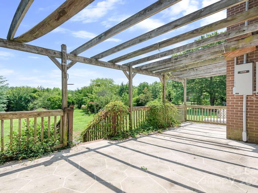 24008 Carriker Road, Albemarle, NC 28001.  MLS# CAR4265572, YatesRealty ID 20554. 