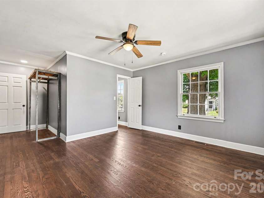303 White Street, Lancaster, SC 29720.  MLS# CAR4379773, YatesRealty ID 20554. 