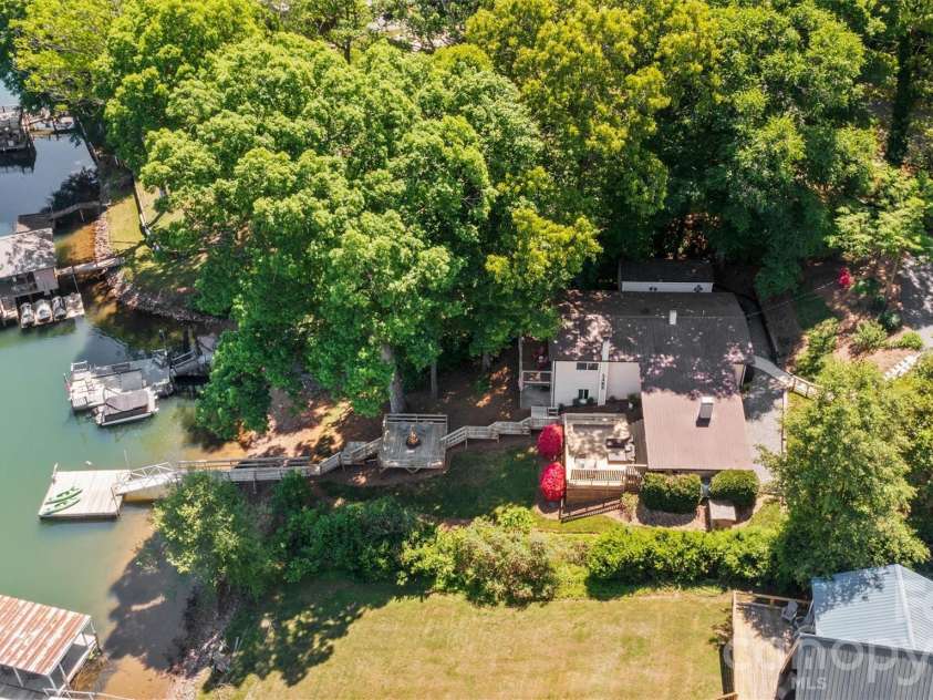 6566 Harbor Lane, Conover, NC 28613.  MLS# CAR4373254, YatesRealty ID 20555. 