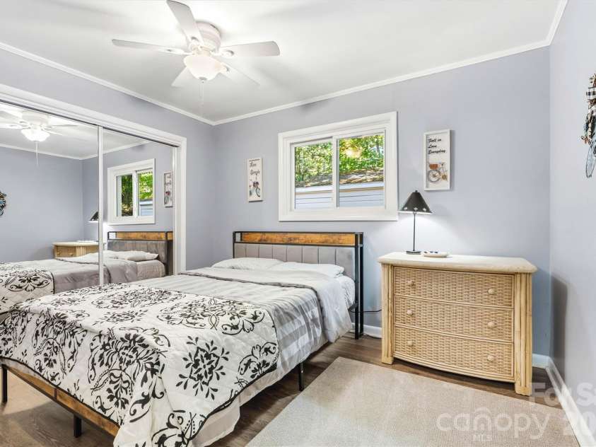 6566 Harbor Lane, Conover, NC 28613.  MLS# CAR4373254, YatesRealty ID 20555. 