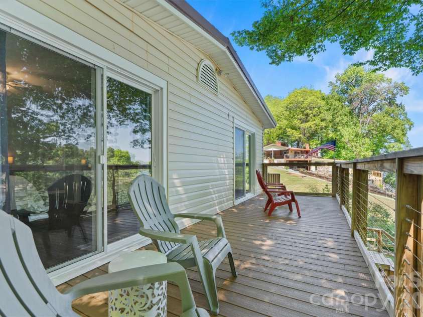 6566 Harbor Lane, Conover, NC 28613.  MLS# CAR4373254, YatesRealty ID 20555. 
