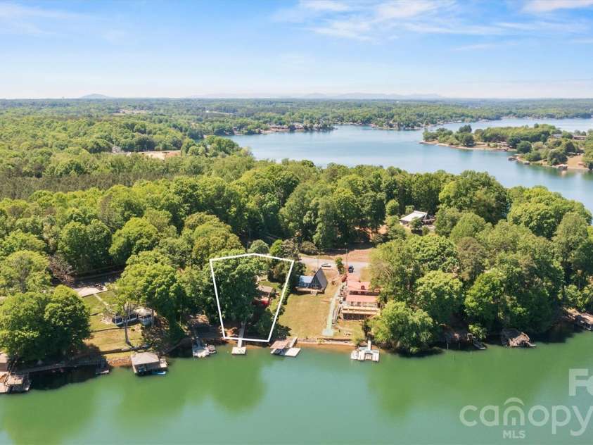 6566 Harbor Lane, Conover, NC 28613.  MLS# CAR4373254, YatesRealty ID 20555. 
