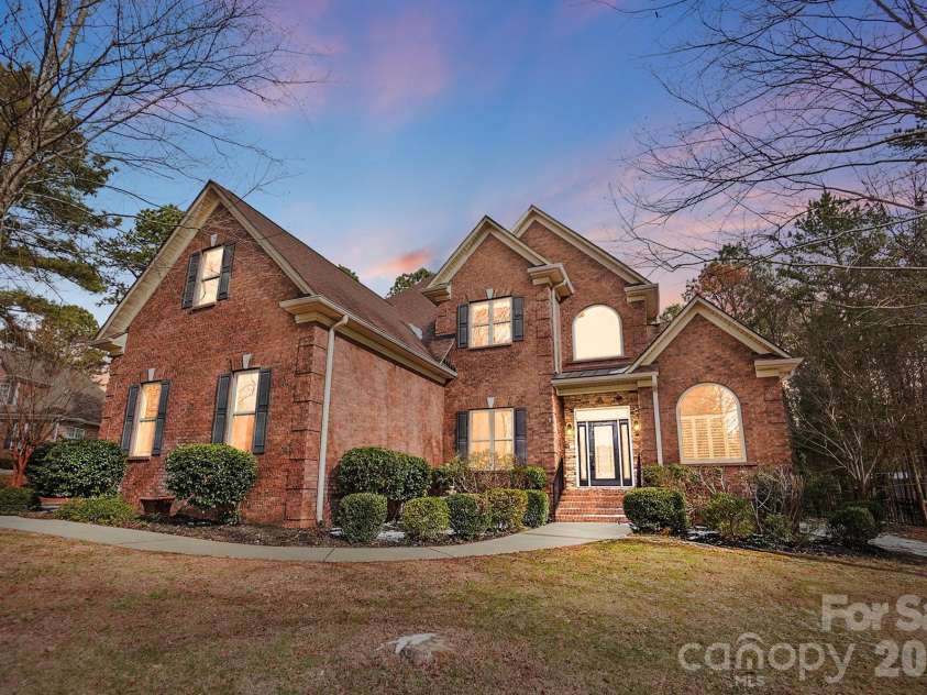 160 Arrow Point Lane, Davidson, NC 28036.  MLS# CAR4337144, YatesRealty ID 20556. 