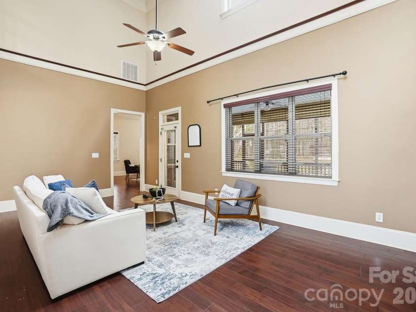 160 Arrow Point Lane, Davidson, NC 28036.  MLS# CAR4337144, YatesRealty ID 20556. 