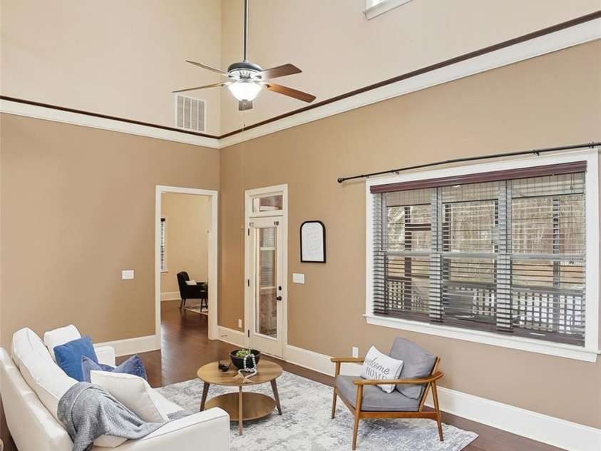 160 Arrow Point Lane, Davidson, NC 28036.  MLS# CAR4337144, YatesRealty ID 20556. 