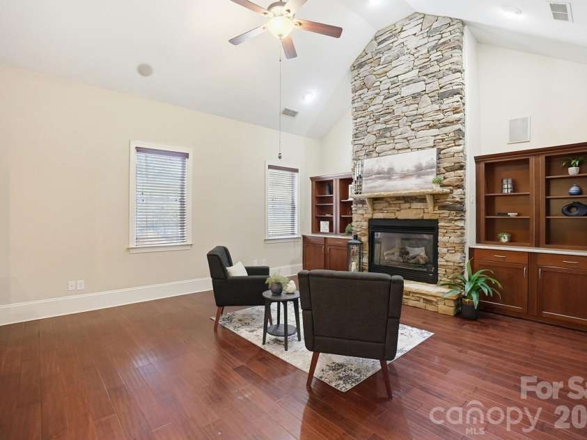 160 Arrow Point Lane, Davidson, NC 28036.  MLS# CAR4337144, YatesRealty ID 20556. 