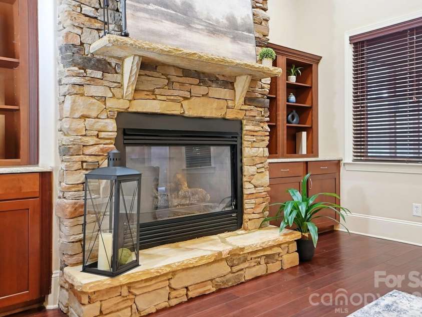 160 Arrow Point Lane, Davidson, NC 28036.  MLS# CAR4337144, YatesRealty ID 20556. 