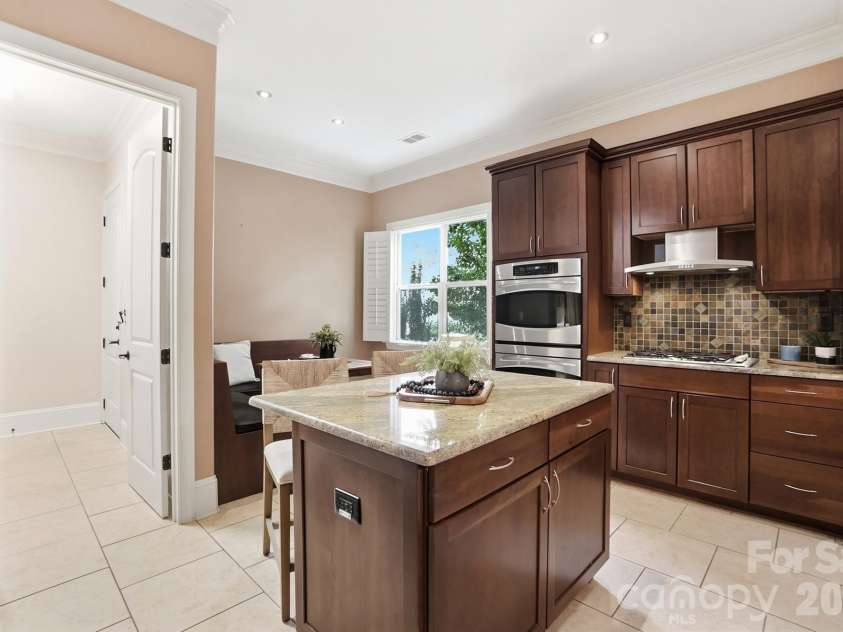 160 Arrow Point Lane, Davidson, NC 28036.  MLS# CAR4337144, YatesRealty ID 20556. 