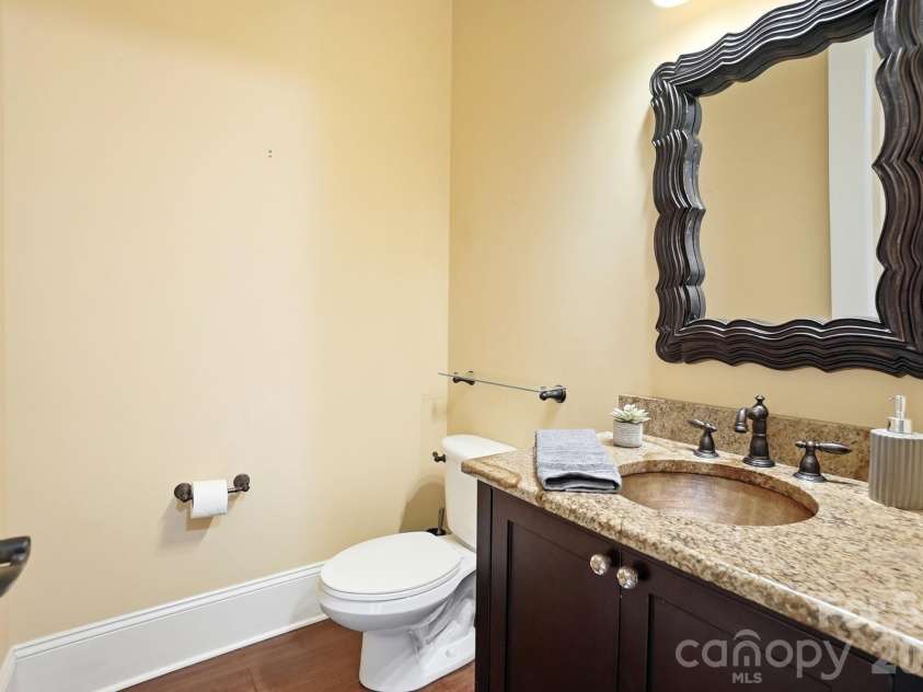 160 Arrow Point Lane, Davidson, NC 28036.  MLS# CAR4337144, YatesRealty ID 20556. 