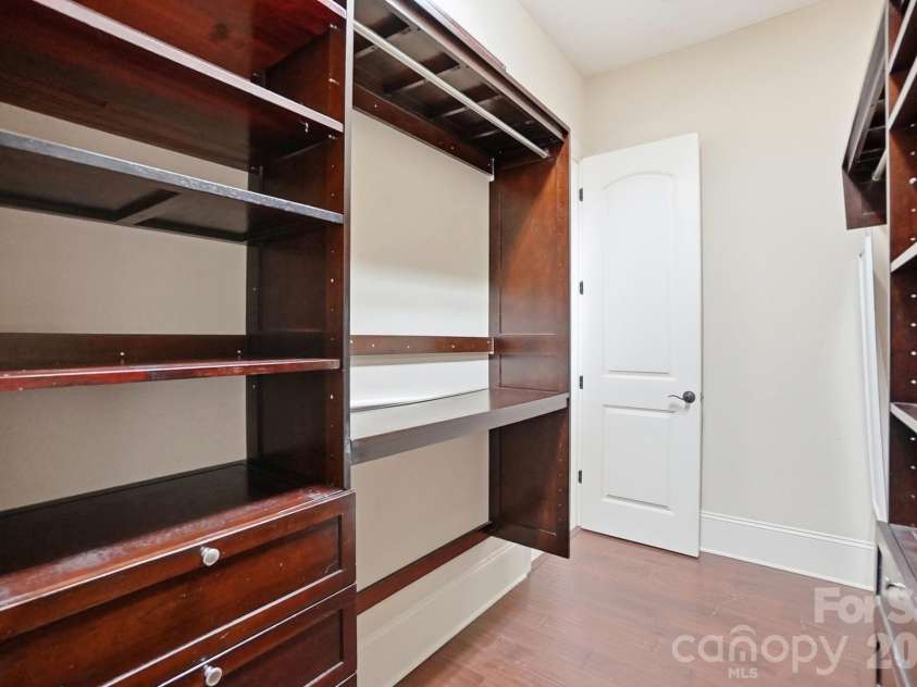 160 Arrow Point Lane, Davidson, NC 28036.  MLS# CAR4337144, YatesRealty ID 20556. 