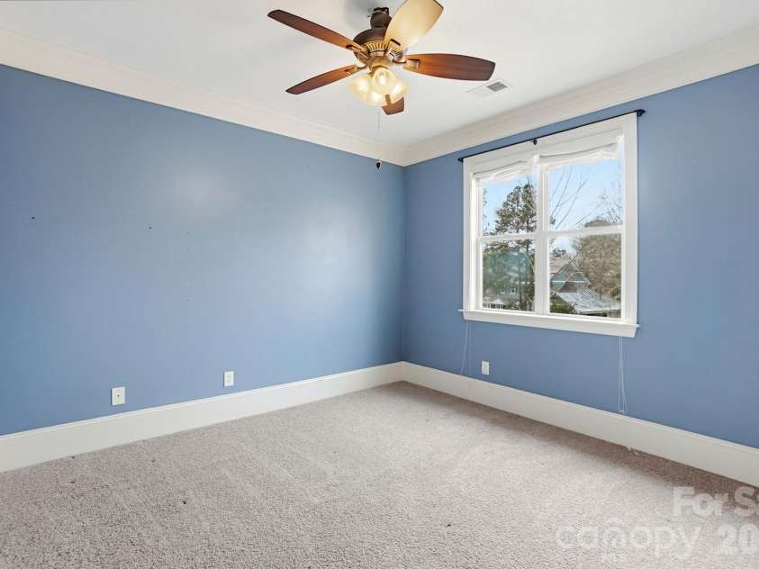 160 Arrow Point Lane, Davidson, NC 28036.  MLS# CAR4337144, YatesRealty ID 20556. 