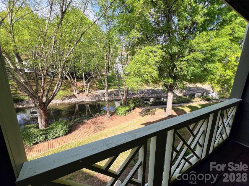 19905 Henderson Road, Cornelius, NC 28031.  MLS# CAR4365595, YatesRealty ID 20557. 