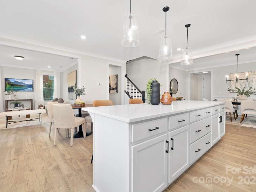 2304 Catalina Avenue, Charlotte, NC 28206.  MLS# CAR4195790, YatesRealty ID 20557. 