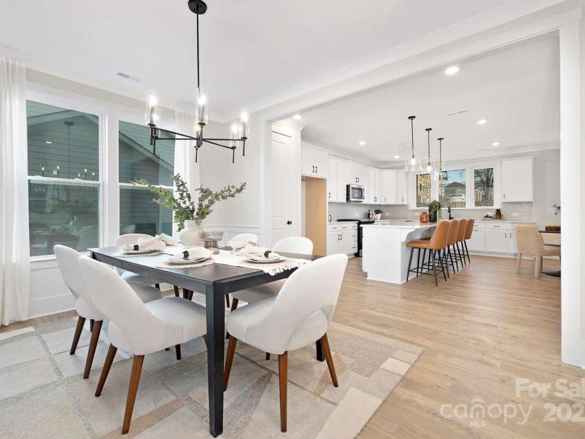 2304 Catalina Avenue, Charlotte, NC 28206.  MLS# CAR4195790, YatesRealty ID 20557. 