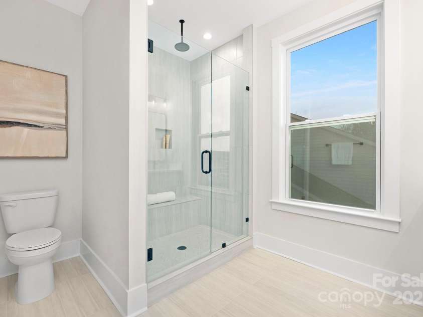 2304 Catalina Avenue, Charlotte, NC 28206.  MLS# CAR4195790, YatesRealty ID 20557. 