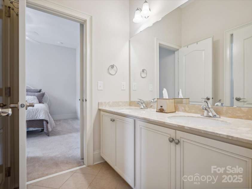 5805 Copperleaf Commons Court, Charlotte, NC 28277.  MLS# CAR4264865, YatesRealty ID 20559. 