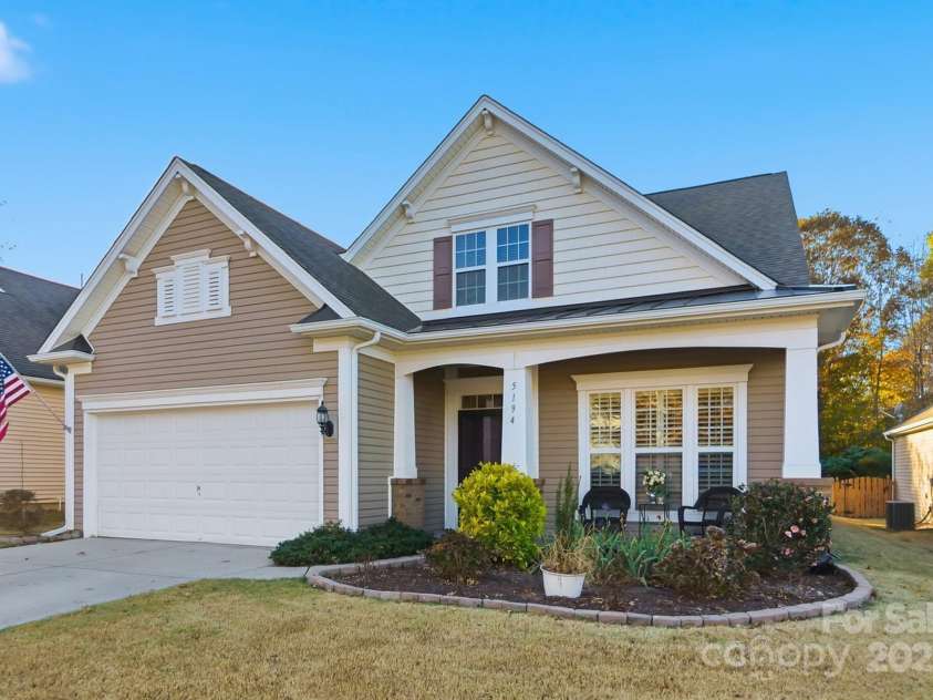 5194 Cressingham Drive, Fort Mill, SC 29707.  MLS# CAR4320905, YatesRealty ID 2056. 