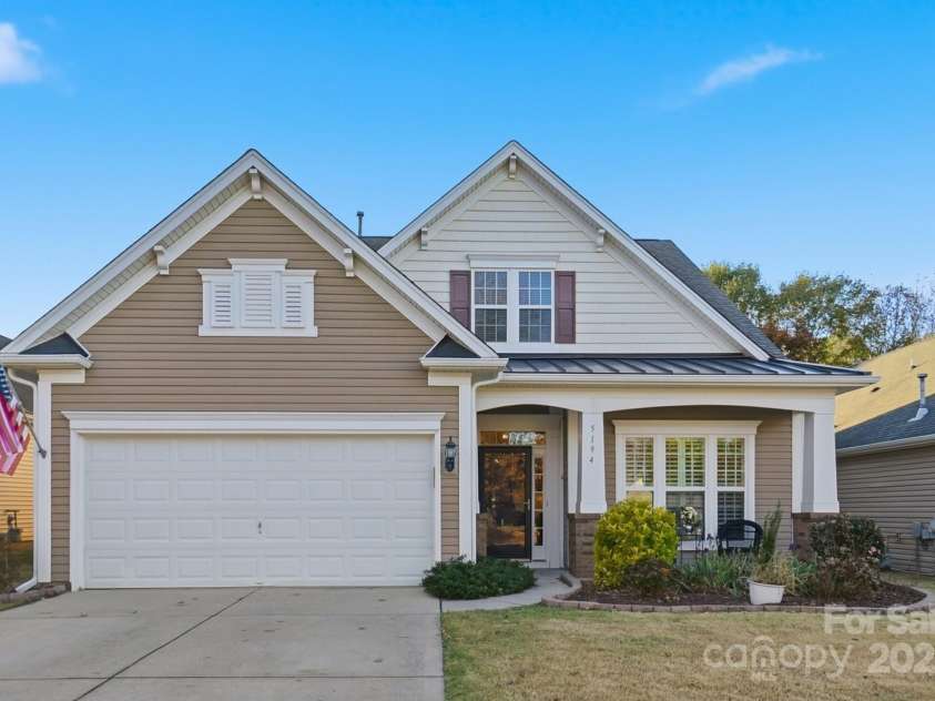 5194 Cressingham Drive, Fort Mill, SC 29707.  MLS# CAR4320905, YatesRealty ID 2056. 