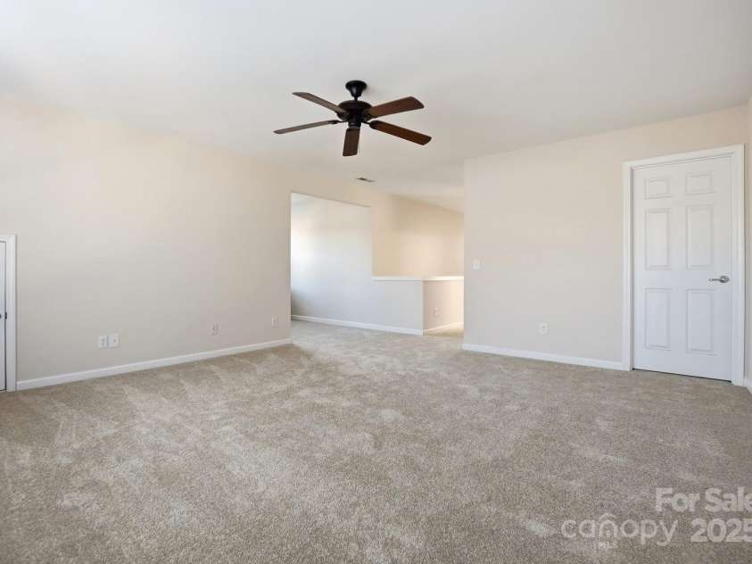 5194 Cressingham Drive, Fort Mill, SC 29707.  MLS# CAR4320905, YatesRealty ID 2056. 